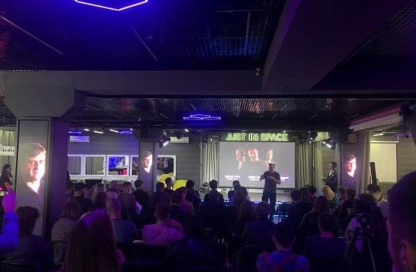 Just in space фото №114459