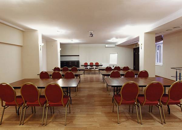 Конференц-зал «Краков» на 90 человек фото №111916